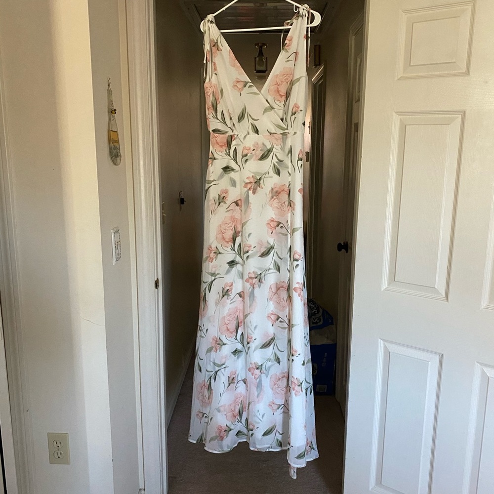 Lulus floral dress NWOT size Large